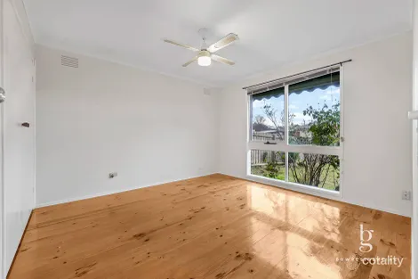 Property photo of 1 Somerset Close Werribee VIC 3030