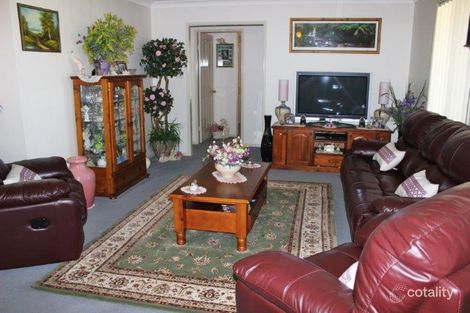 Property photo of 50 Greg Norman Drive Hillvue NSW 2340