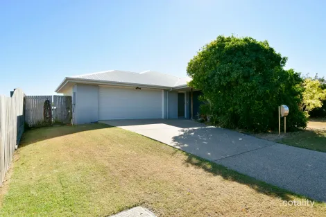 19 Broadwater Pl, New Auckland, QLD 4680