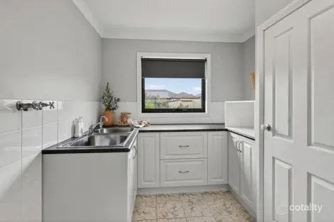 Property photo of 12 Flinders Street Warrnambool VIC 3280