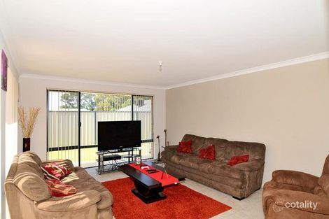 Property photo of 13 Moonbrook Way Meadow Springs WA 6210