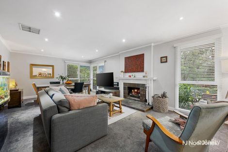 Property photo of 28 The Pass Croydon VIC 3136