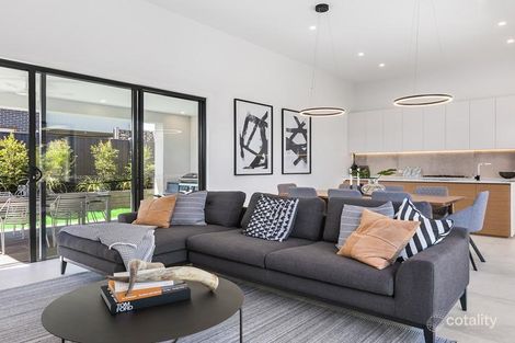 Property photo of 16 Birdwood Close Eaglehawk VIC 3556