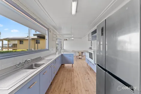 Property photo of 107 Marks Point Road Marks Point NSW 2280