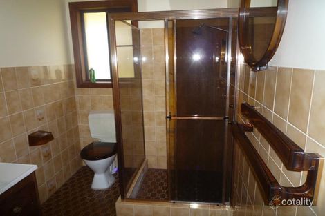 Property photo of 28 Alkira Way Orange NSW 2800