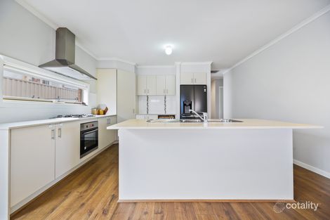 Property photo of 3 Webb Court Pakenham VIC 3810