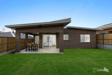 Property photo of 70 Mackenzie Parade Boolaroo NSW 2284