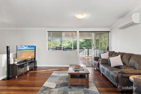 Property photo of 53 Yanderra Avenue Arana Hills QLD 4054