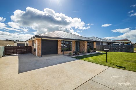 106 Pine Rd, Penguin, TAS 7316