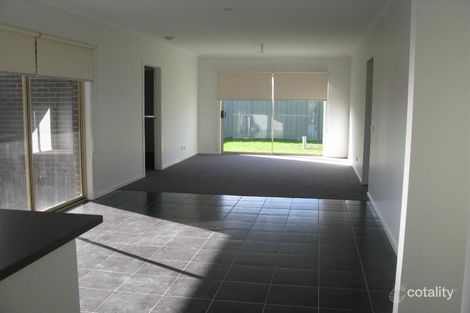 Property photo of 12 Golden Green Street Pakenham VIC 3810