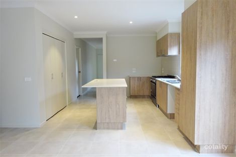 Property photo of 12 Hollyhock Road Craigieburn VIC 3064