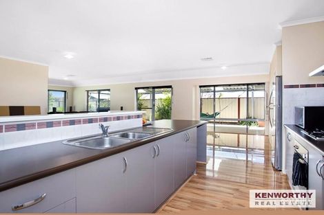 Property photo of 26 Saligna Bend Wattle Grove WA 6107