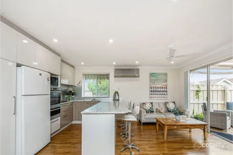 5/11 Angove Dr, Hillarys, WA 6025