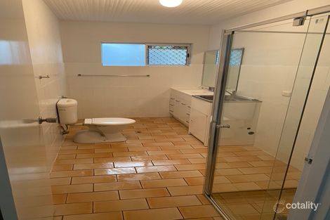 Property photo of 2/17 Madang Crescent Runaway Bay QLD 4216