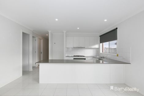 Property photo of 10 Ridgway Avenue Lang Lang VIC 3984