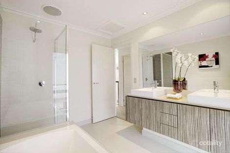 Property photo of 12 Miro Way Fraser Rise VIC 3336