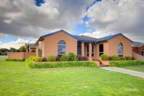 Property photo of 15 Kerry Way Invermay Park VIC 3350