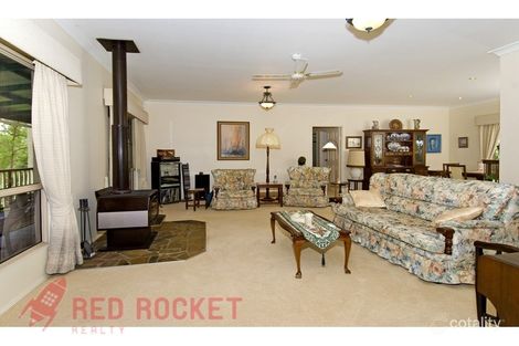 Property photo of 2 Lakeside Drive Carbrook QLD 4130