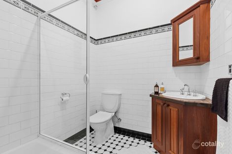 Property photo of 2 Whitmore Place Hillside VIC 3037