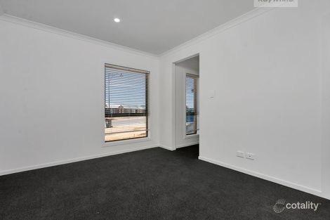 Property photo of 33 Christopher Way Evanston Gardens SA 5116