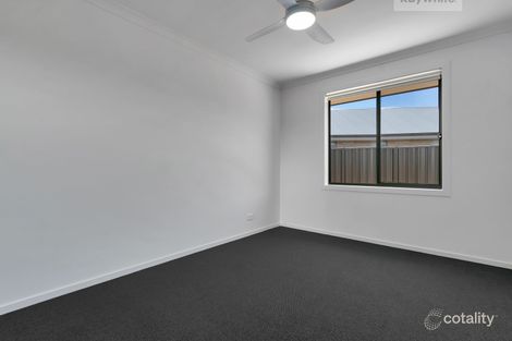 Property photo of 33 Christopher Way Evanston Gardens SA 5116