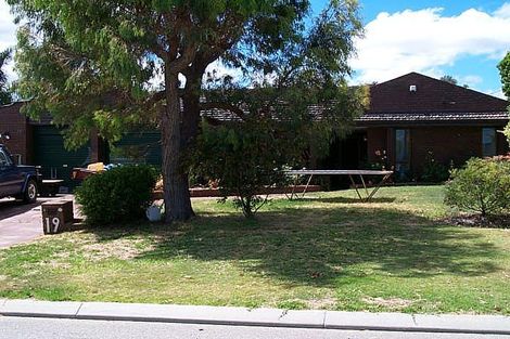 Property photo of 19 Beckington Way Karrinyup WA 6018