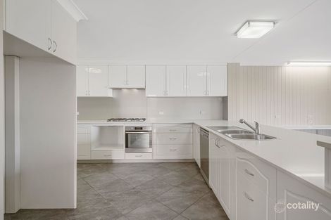 Property photo of 31 Clay Street Ipswich QLD 4305