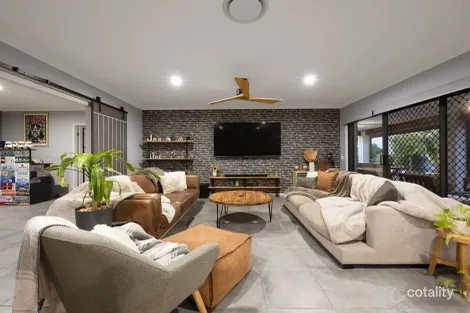 Property photo of 39 Parkland Drive Walloon QLD 4306