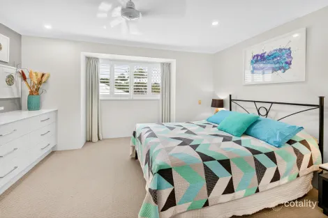 Property photo of 1/10-16 Alexandra Avenue Mermaid Beach QLD 4218