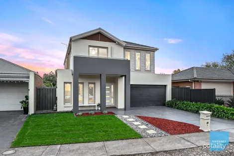 Property photo of 4 Coburn Way Caroline Springs VIC 3023