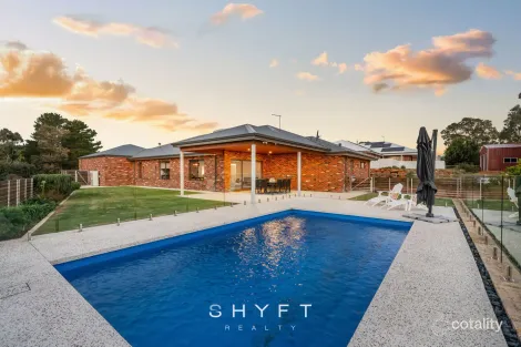Property photo of 30 Benbecula Circle Bedfordale WA 6112