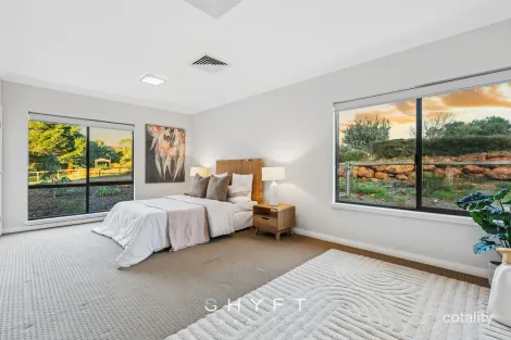 Property photo of 30 Benbecula Circle Bedfordale WA 6112