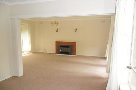 Property photo of 24 Mountain View Parade Rosanna VIC 3084