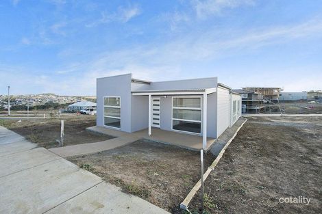 52 Eton Rd, Torquay, VIC 3228