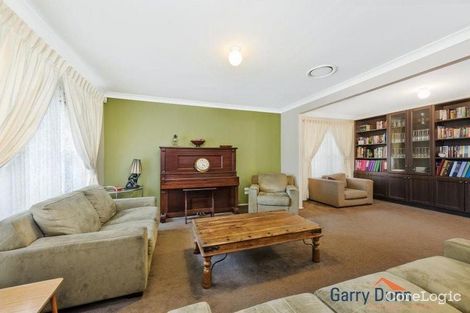 Property photo of 1 Curac Place Casula NSW 2170