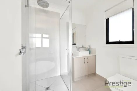 Property photo of 2/59 Fraser Street Sunshine VIC 3020
