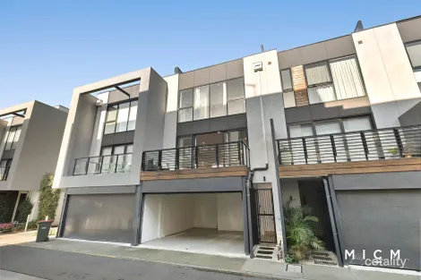 Property photo of 21 Jago Road Port Melbourne VIC 3207