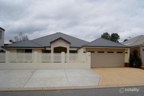 Property photo of 11 Cordia Way Halls Head WA 6210
