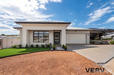 Property photo of 7 Kerry Crest Whitlam ACT 2611