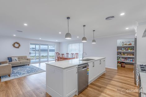 Property photo of 7 Austin Place Eglinton NSW 2795