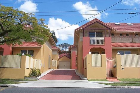 Property photo of 2/55 Wellington Street Coorparoo QLD 4151