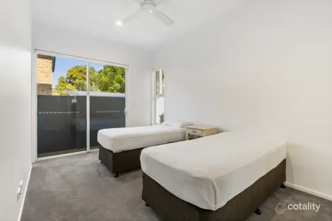 Property photo of 2/36 Jefferson Lane Palm Beach QLD 4221