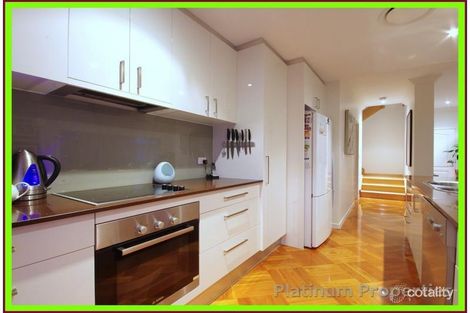 Property photo of 1/41 Huth Street Labrador QLD 4215