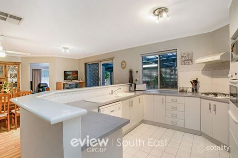 Property photo of 17 Ashton Rise Narre Warren South VIC 3805