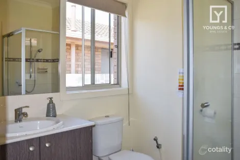 Property photo of 6 Sarsfield Street Shepparton VIC 3630