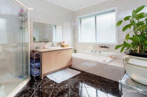 Property photo of 82 Harbour Drive Patterson Lakes VIC 3197