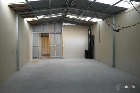 Property photo of 22 Droitwich Crescent Deer Park VIC 3023