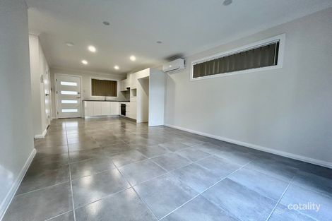 Property photo of 60 Marquesa Crescent Lethbridge Park NSW 2770