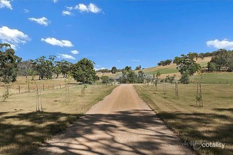 29 Bryces Lane, Woodend, VIC 3442