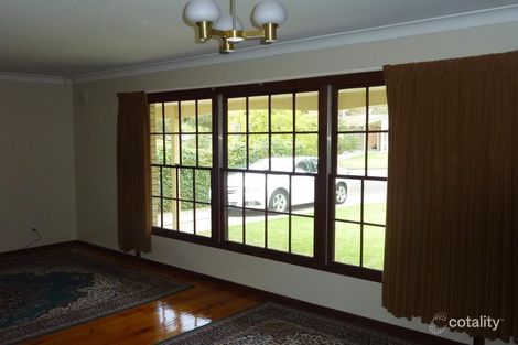 Property photo of 4 Silverdale Crescent Bellevue Heights SA 5050
